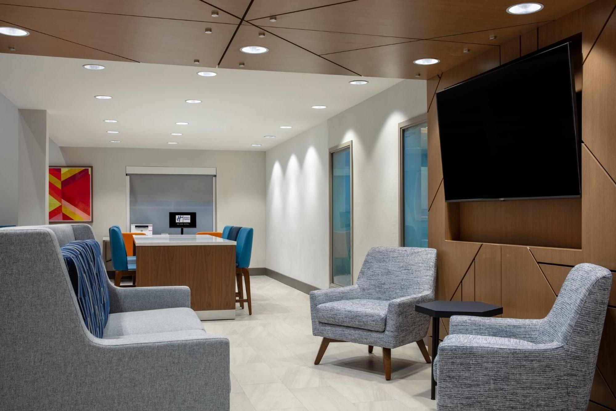 Holiday Inn Express Turlock By Ihg Exterior foto